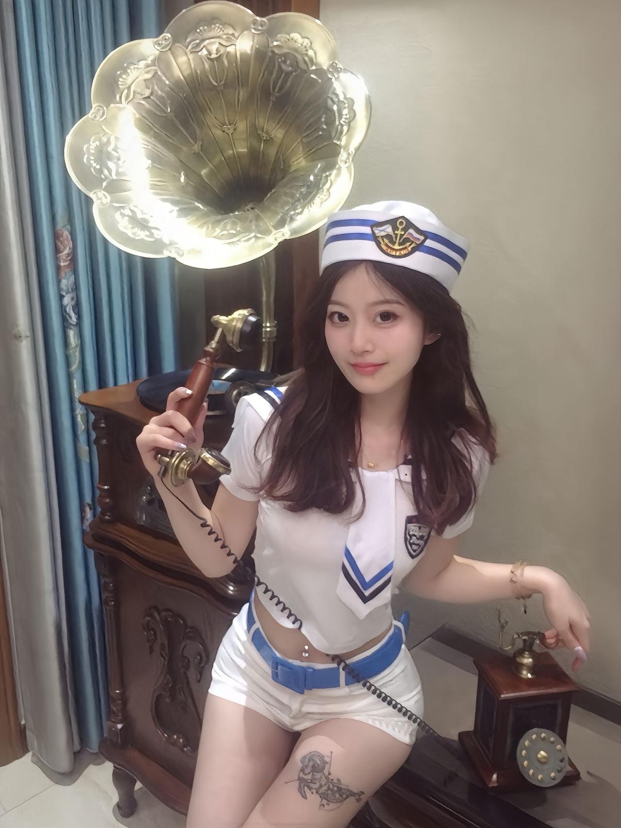 旧手机里的第一条消息，是你问我今天的天气