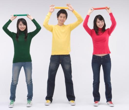 当下，中国年轻人普遍生育欲望低迷，激活这一欲望需多维度精准施策。

经济压力是关