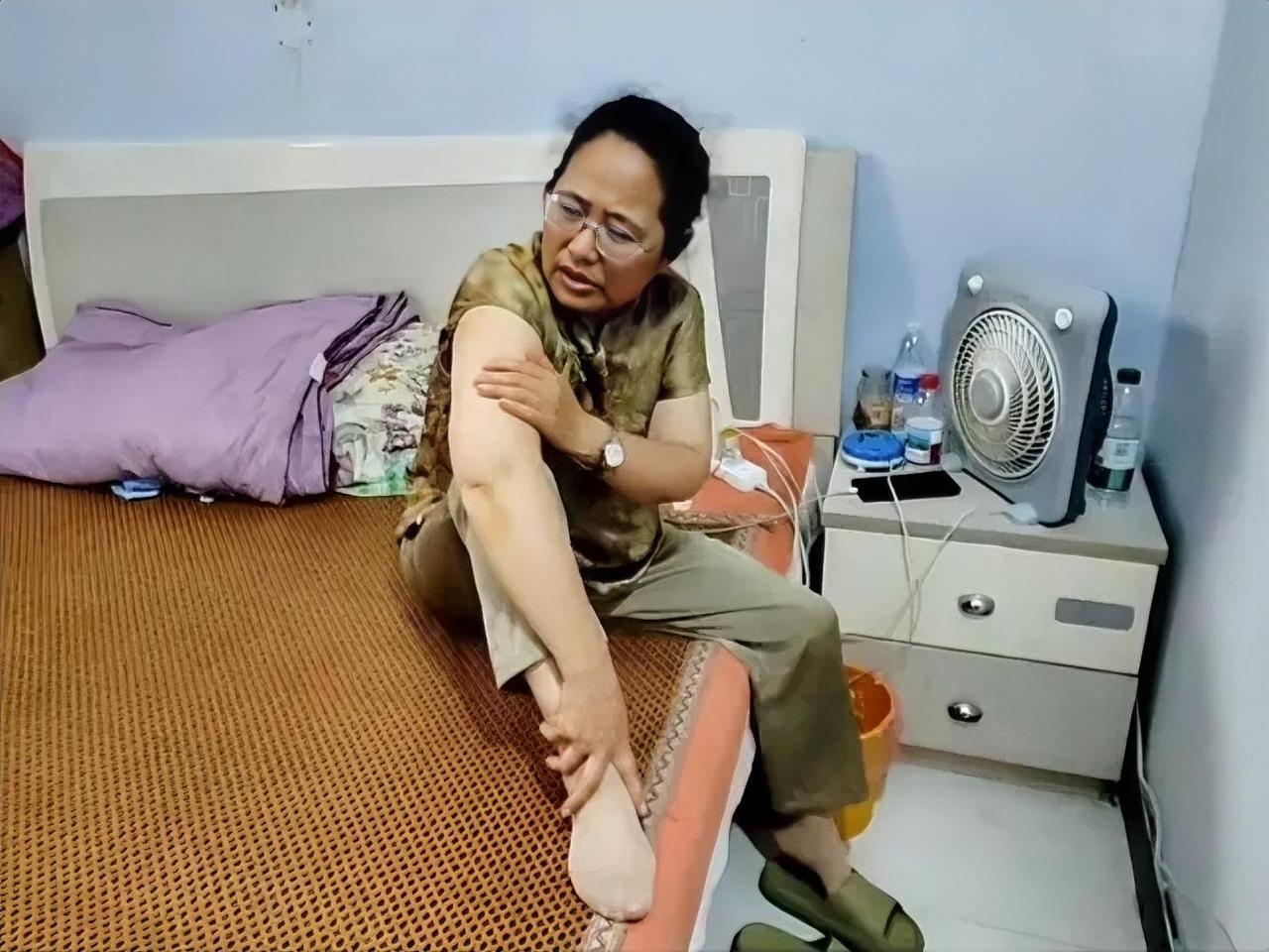明天我就要走了，没想到弟弟和妈妈都哭了，我知道他们舍不得我走，但是我不走不行，因
