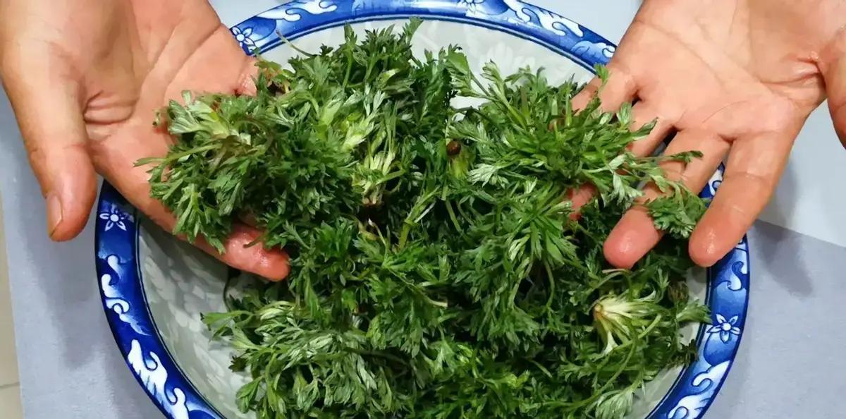 春季里，北京一位销售员小李体检转氨酶飙到68，医生直摇头：轻度脂肪肝已找上门，平