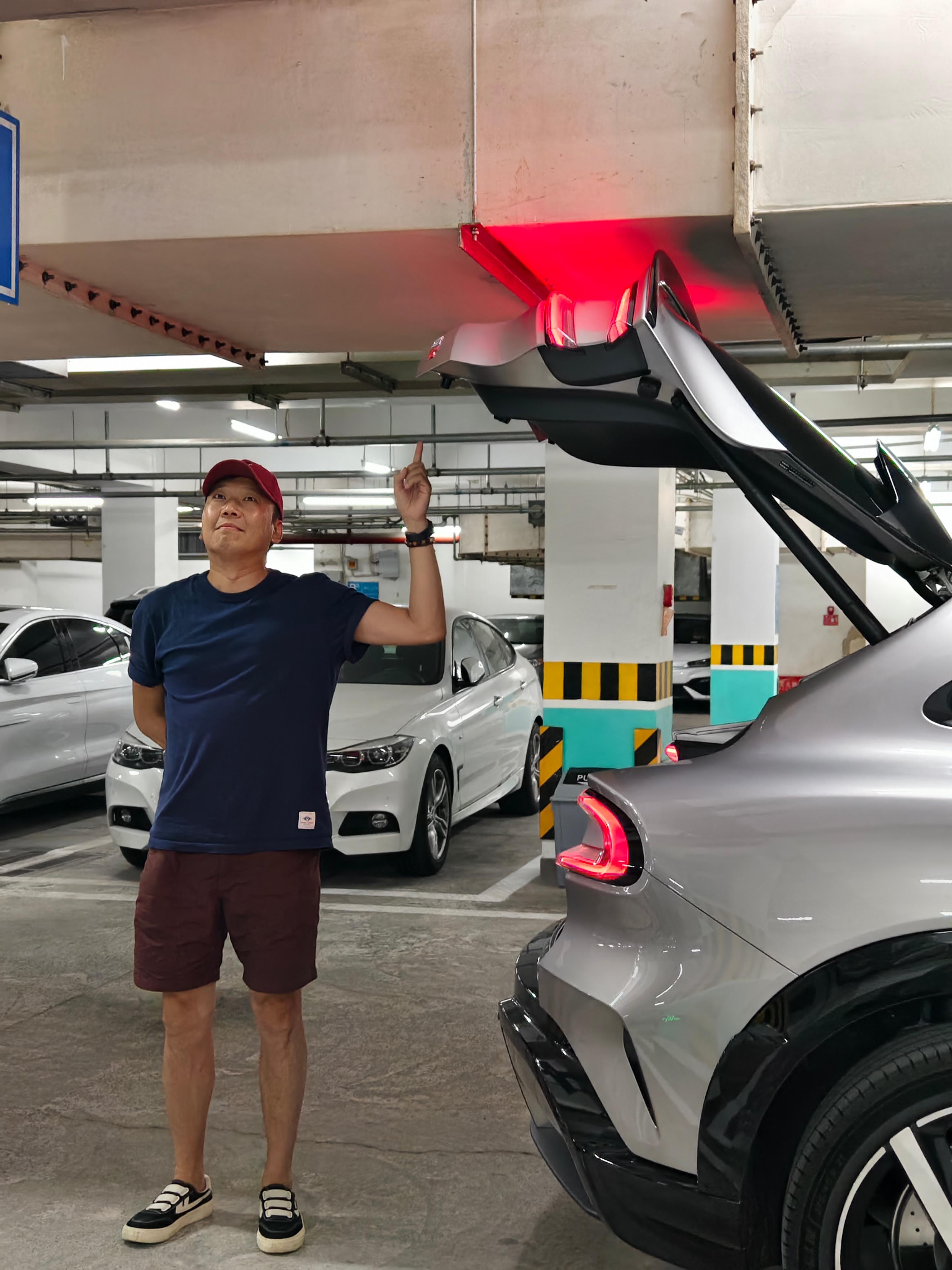 擦，险些给YU7尾翼干下来！孟大大的yu7 ​​​