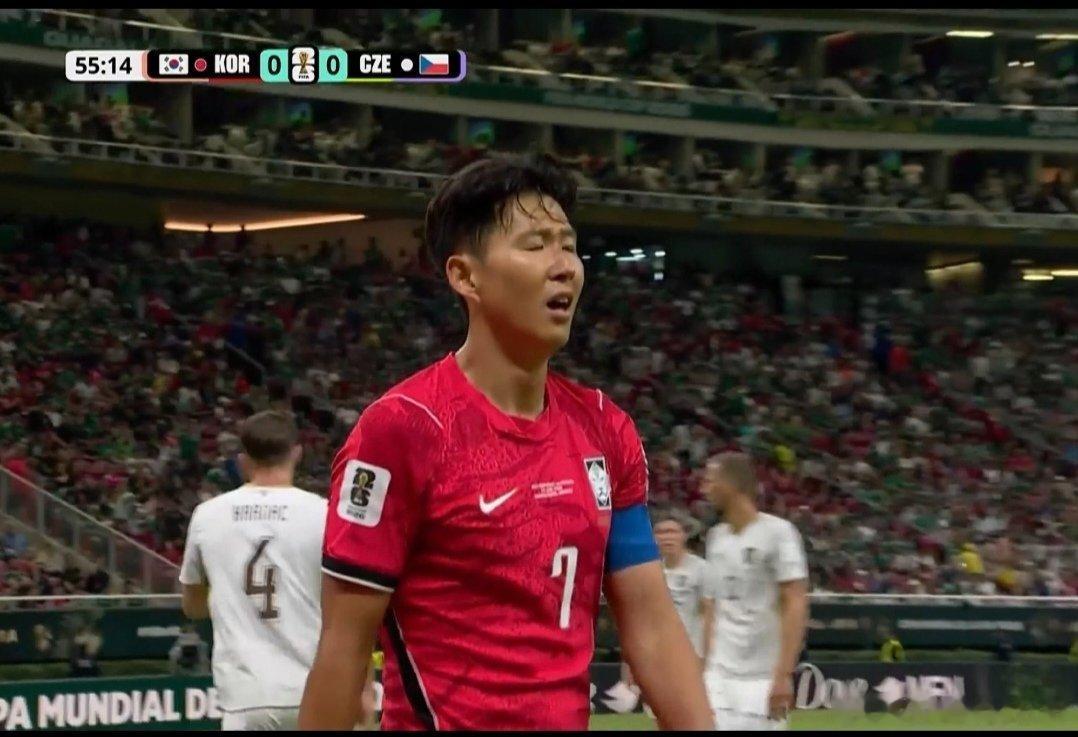 1V3晃晕对手！黄仁范复刻梅西式进球，韩国队世界杯首战逆转捷克引爆全网！2026