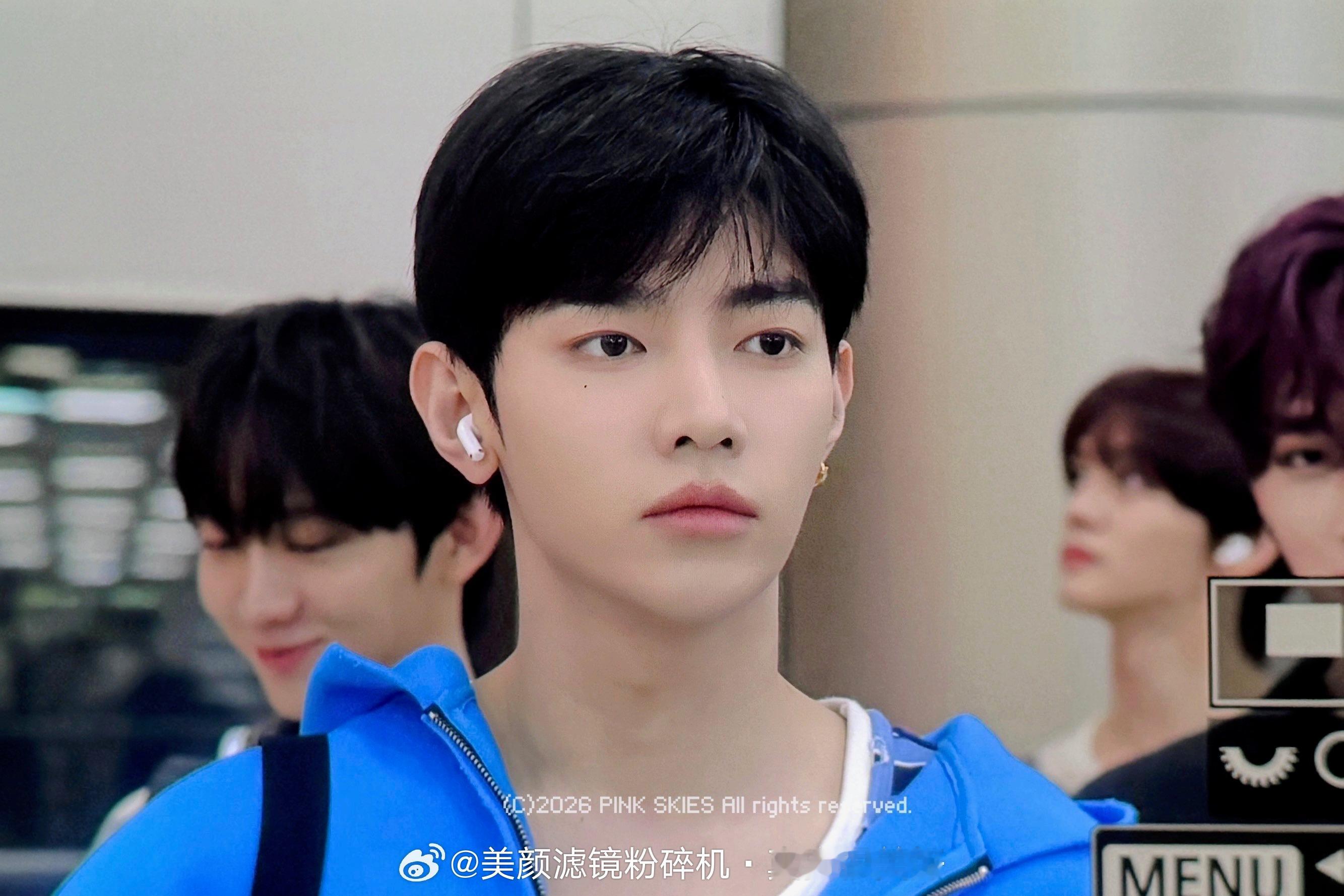 AND2BLE章昊，Ricky，韩维辰，金奎彬，刘昇彦今日机场新闻图+饭拍预览图