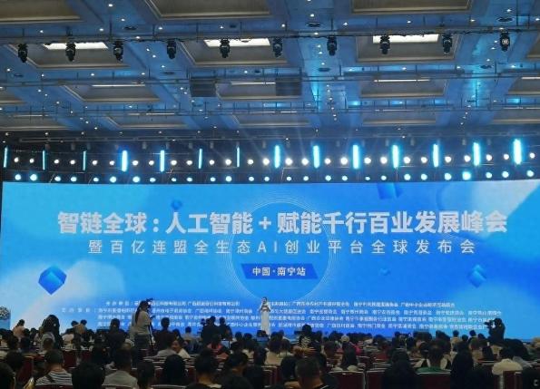 AI时代工程师怎么不被淘汰？这条建议最实用。
大模型爆发之后AI代理兴起，整个工