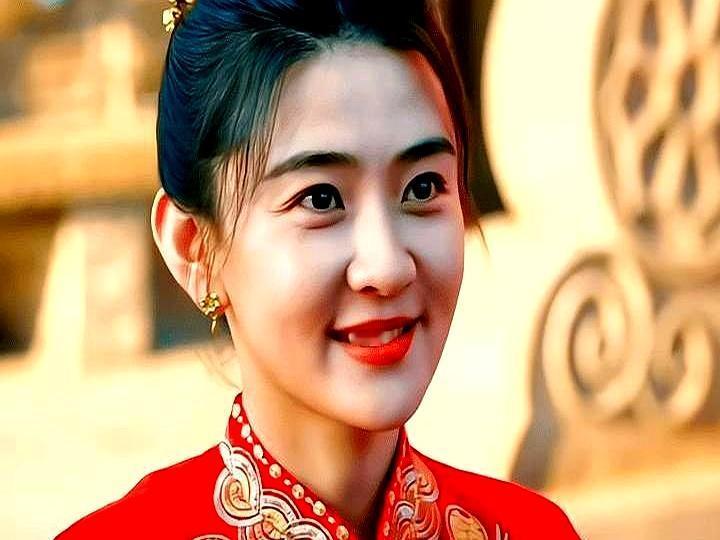 《罚罪2》一上线就破9000热度，30亿播放。
 

镜头里清一色170cm、1