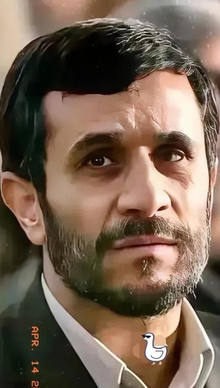 伊朗传来新消息！2026年4月15日，伊朗扔出了一颗让全世界都傻眼的“精神核弹”