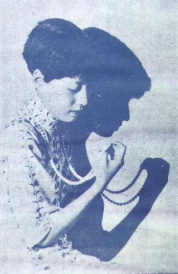 名坤伶孟小冬南下前临别造像