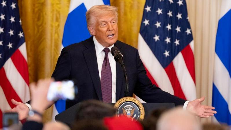 特朗普是个现实主义者，之前“坚定不移的决定”说收回就收回，他不觉得难为情，而且美