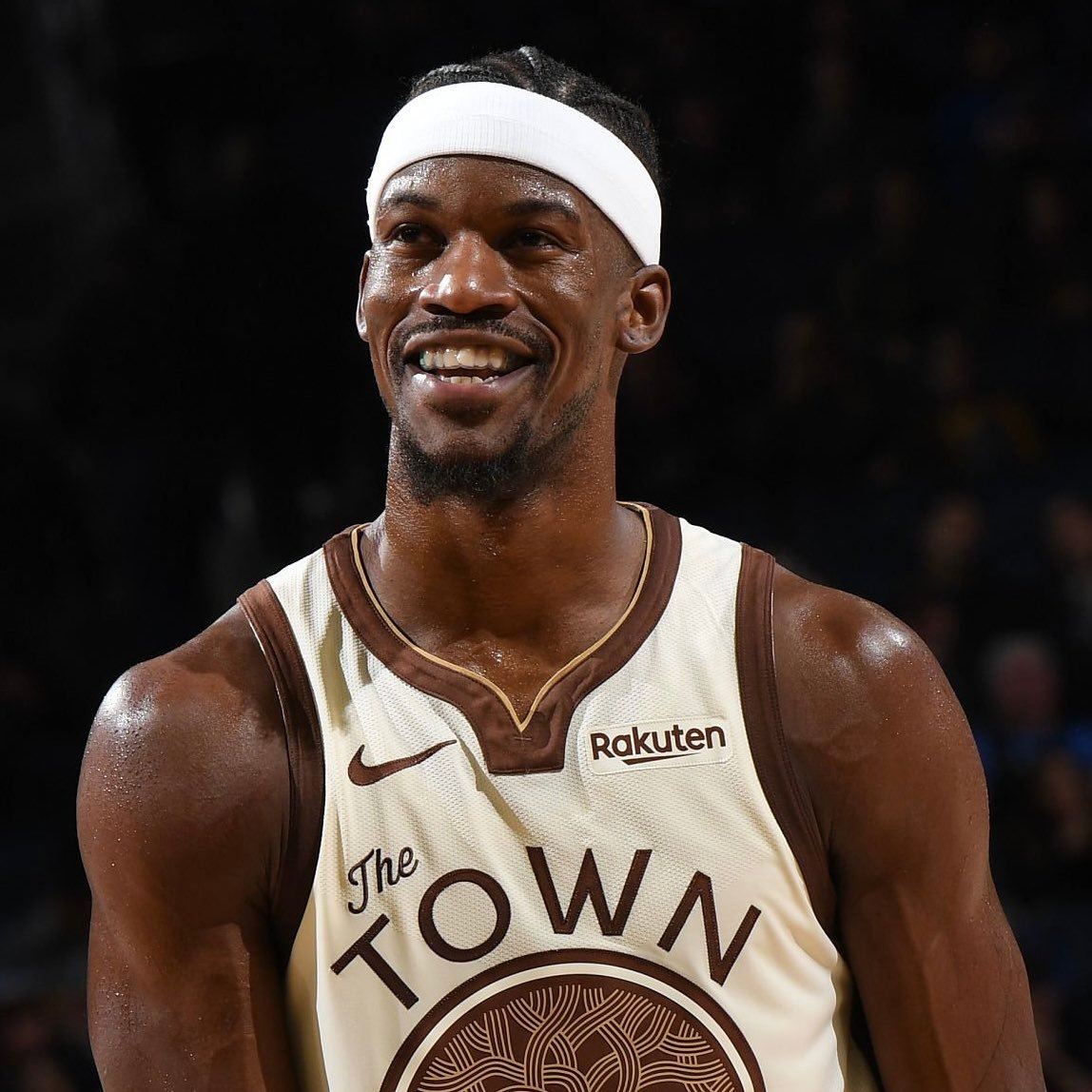 根据记者布雷特·西格尔的报道：勇士队并未排除在交易截止日前送走巴特勒的可能性，以