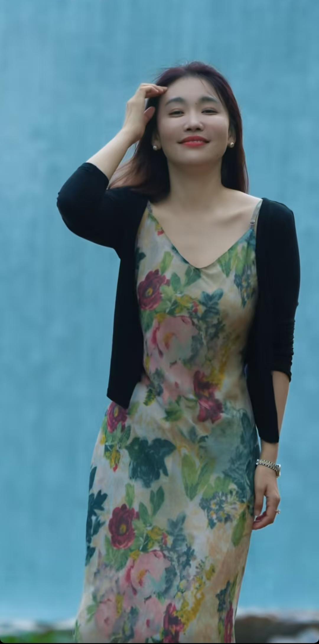 什么年龄段的女人最有女人味?
什么是女人味？
40岁的女人算不算最有女人味？
那