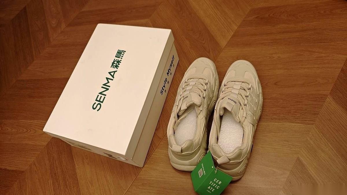 49块钱，一双森马运动鞋，下单的时候就做好了两种准备：要么扔车里备用，要么直接当