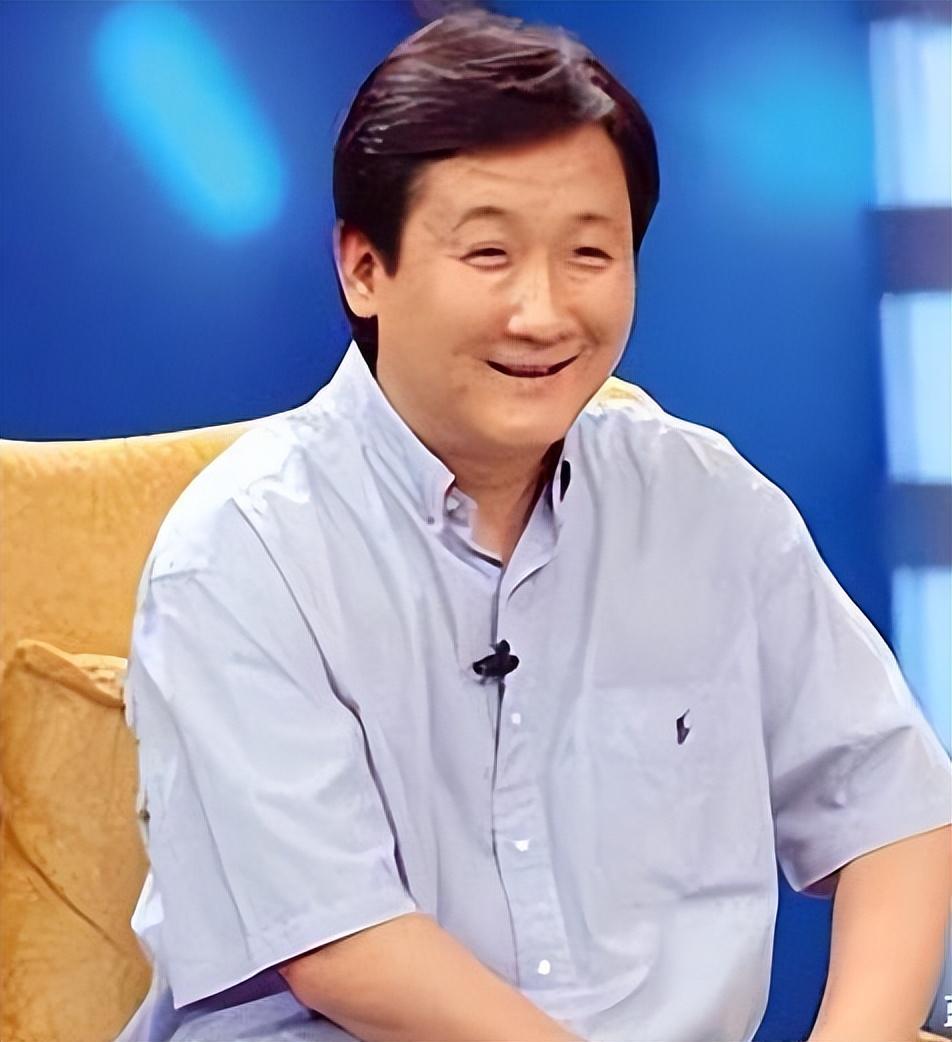 2010年，梁天投资260万开饭店。开业才3个月，便亏损40万。最后赵本山说了3