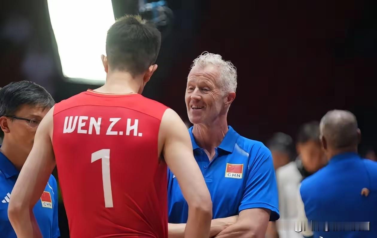 随笔。
  中国男排世联赛18负1胜，依东道主身分进8强。
  8强赛对联赛排名