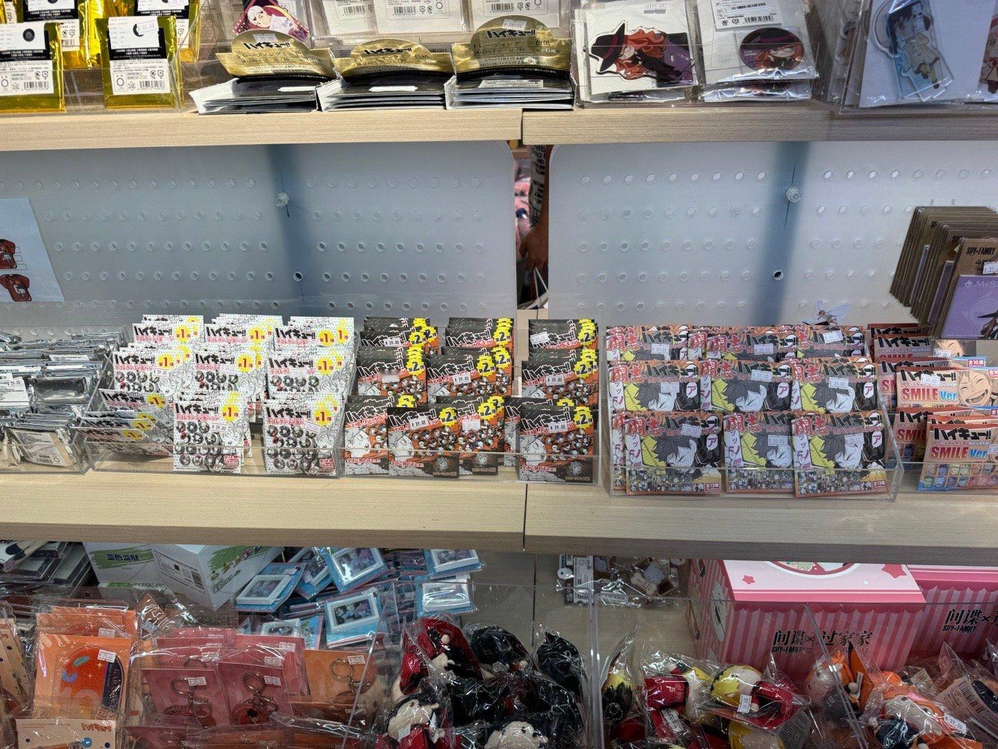 哇哦，太牛了，现在真是大企业你们在百联三层的店，买完东西店员忘给我装也就算咯，我