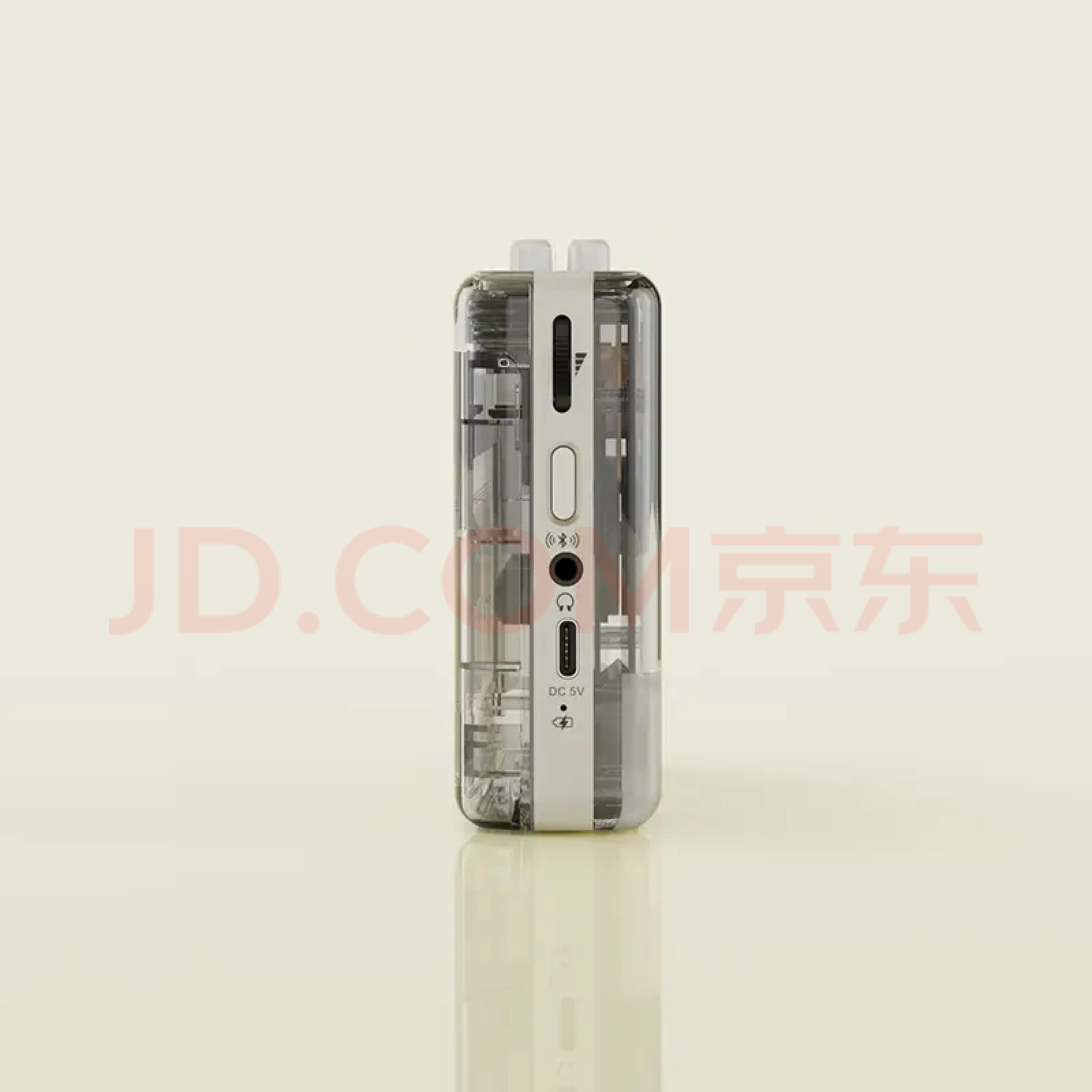 熊猫推出了新款磁带播放机，设计感十足，内置充电电池，还可以蓝牙，透明外壳可以看到