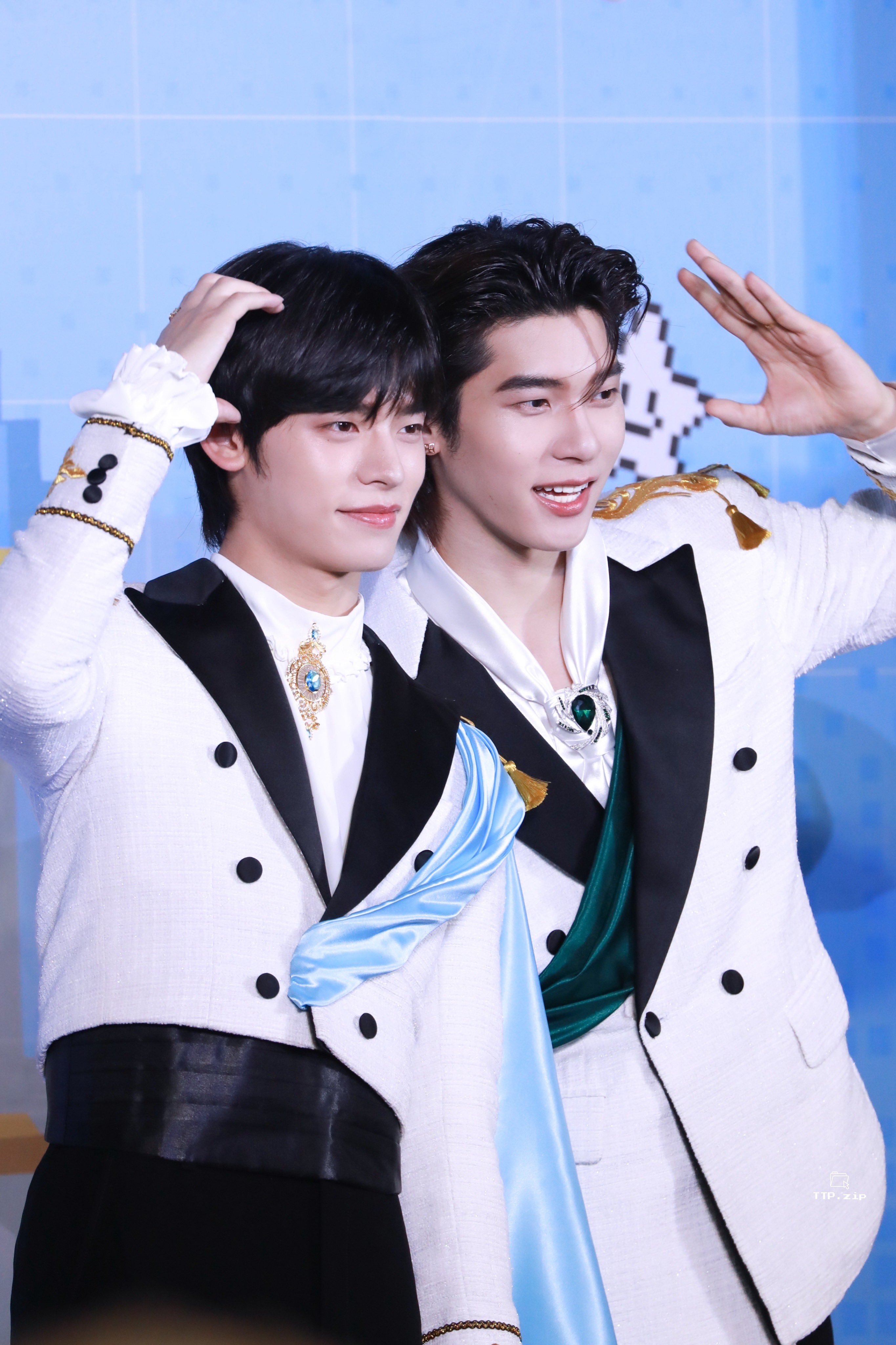 cr.TTP_zipteeteepor TTP BOKBEAR THE VICT