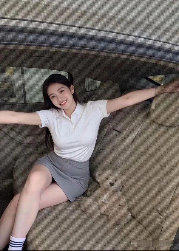 给不给摄影师加鸡腿你们说了算！ ​​​