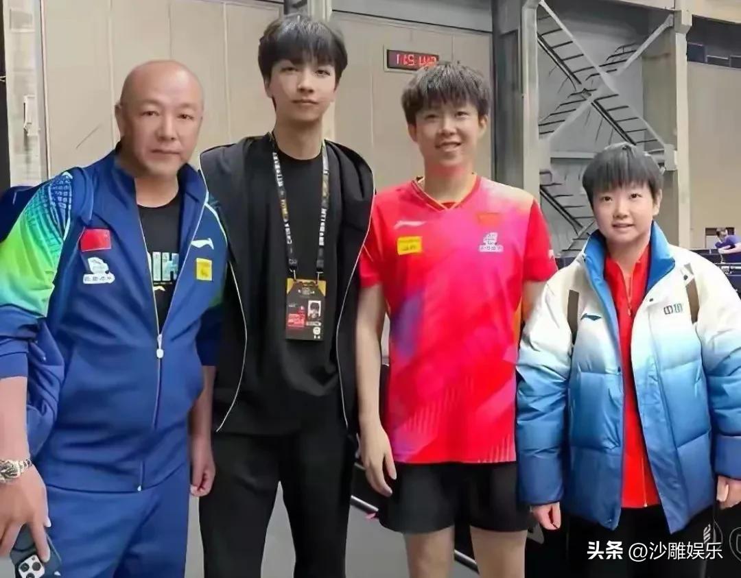 第一次见！肖战指导带的行李带来了这么多话题！

6月22日，国乒大部队从北京首都