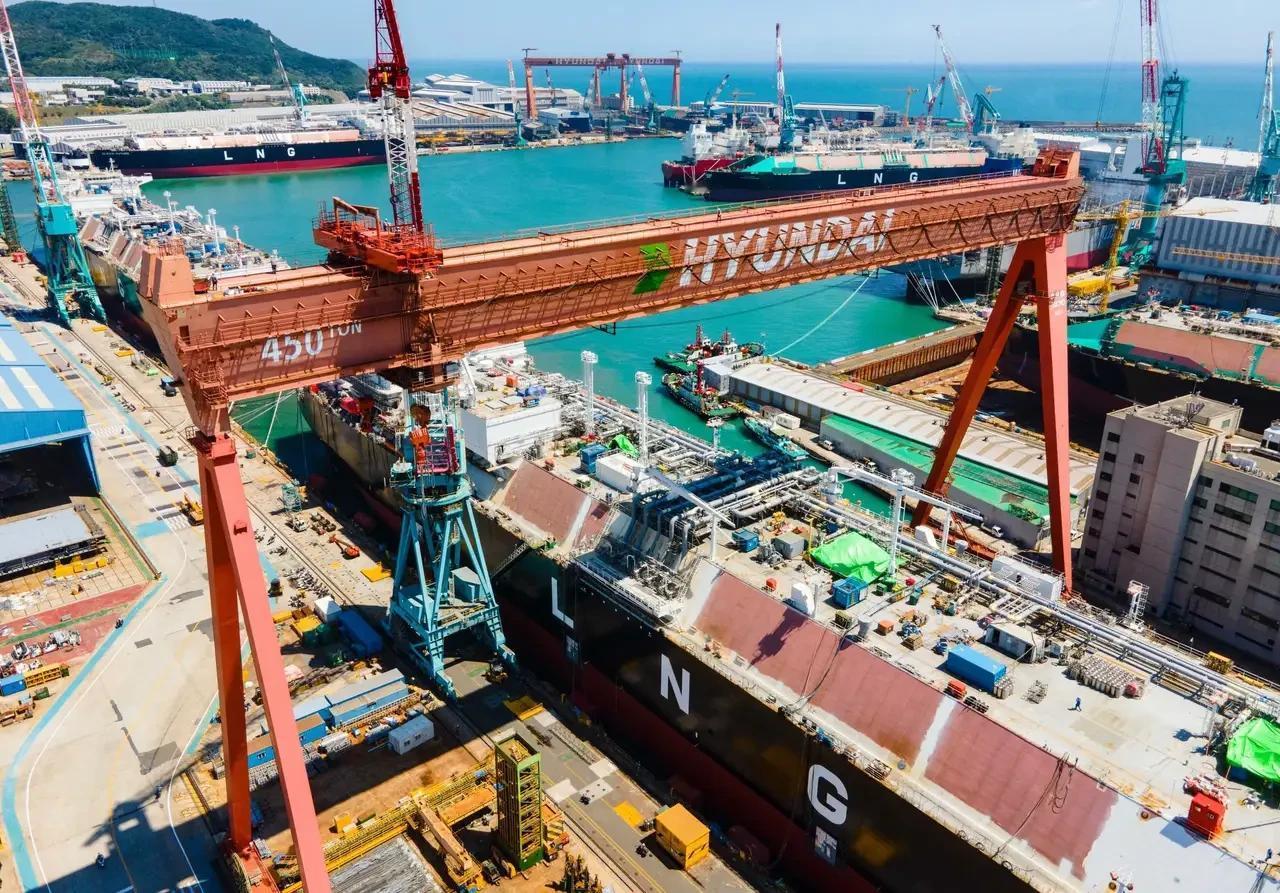 韩国郁闷了！5月全球造船份额仅占9.4%！
根据媒体报道，5月份，全球新船订单出