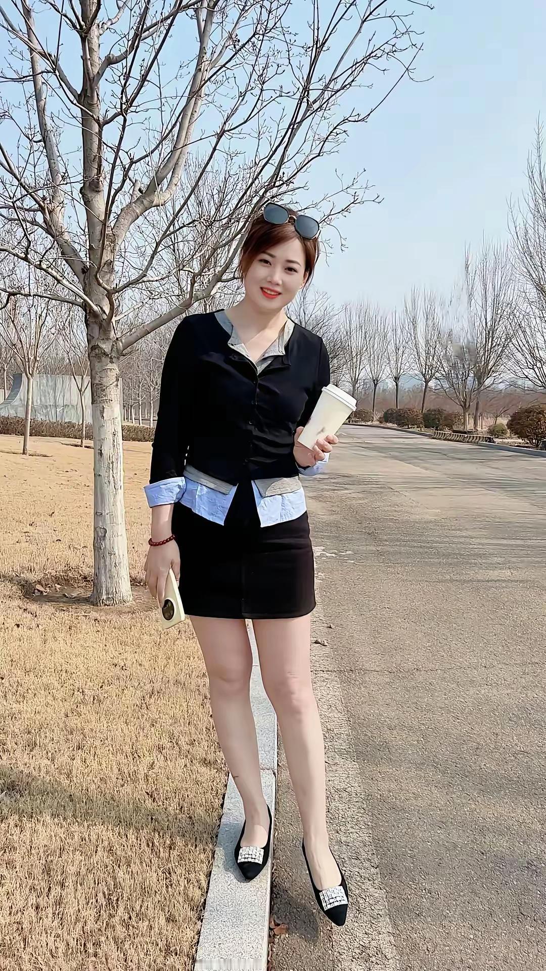 随意摆pose 显瘦穿搭