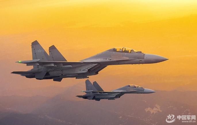 就在刚刚，

台“国防部”发布声明，

2月5日，台湾地区防务部门公布最新解放军