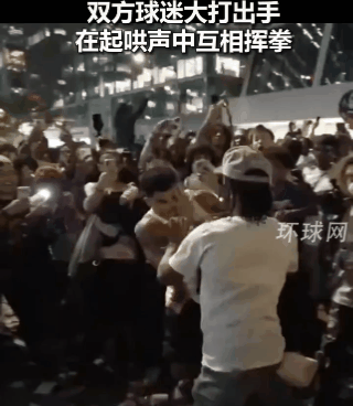 这是给特朗普，上“眼药水”啊！

NBA总决赛，特朗普在场内用防弹玻璃挡住看球，
