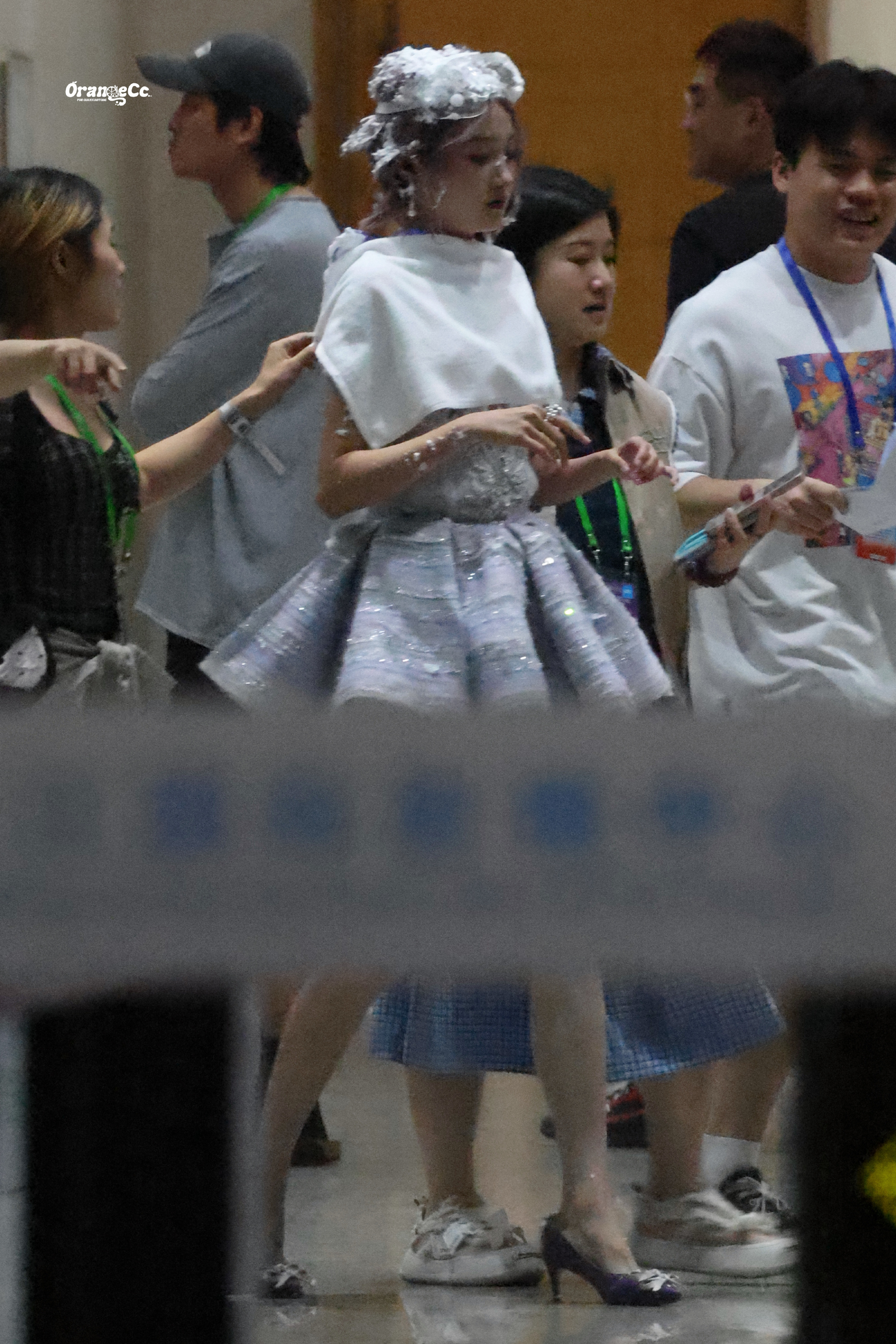 关晓彤gxt关晓彤耀眼gxt关晓彤晴也 "如果你是太阳 那我就是围着你转的世界?