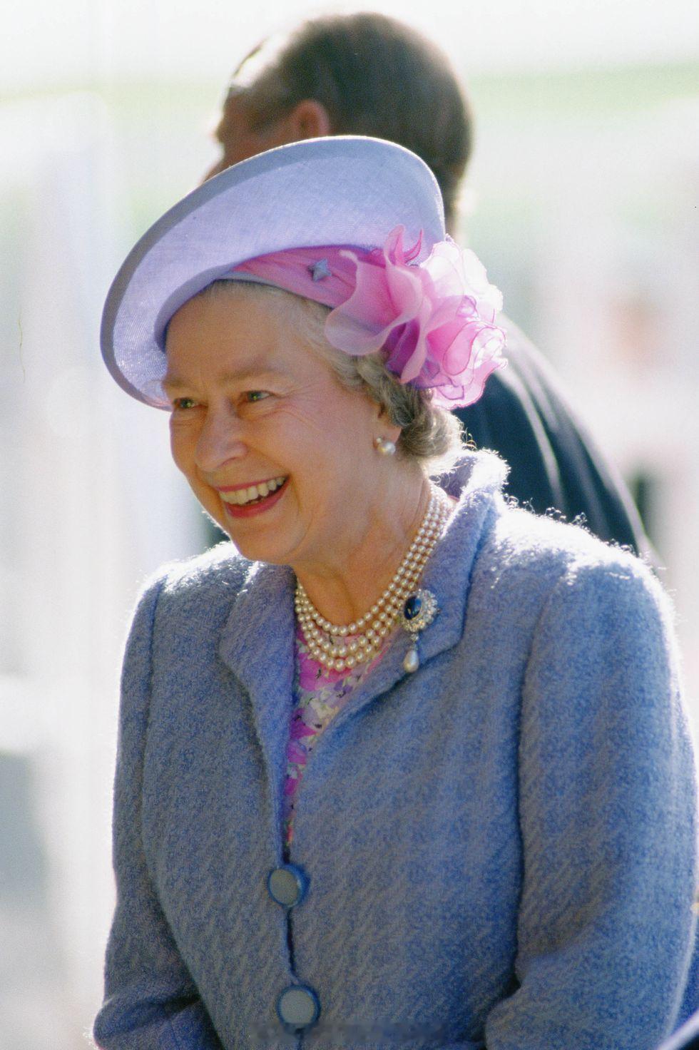 #老照片#Her Majesty Queen Elizabeth II 1990
