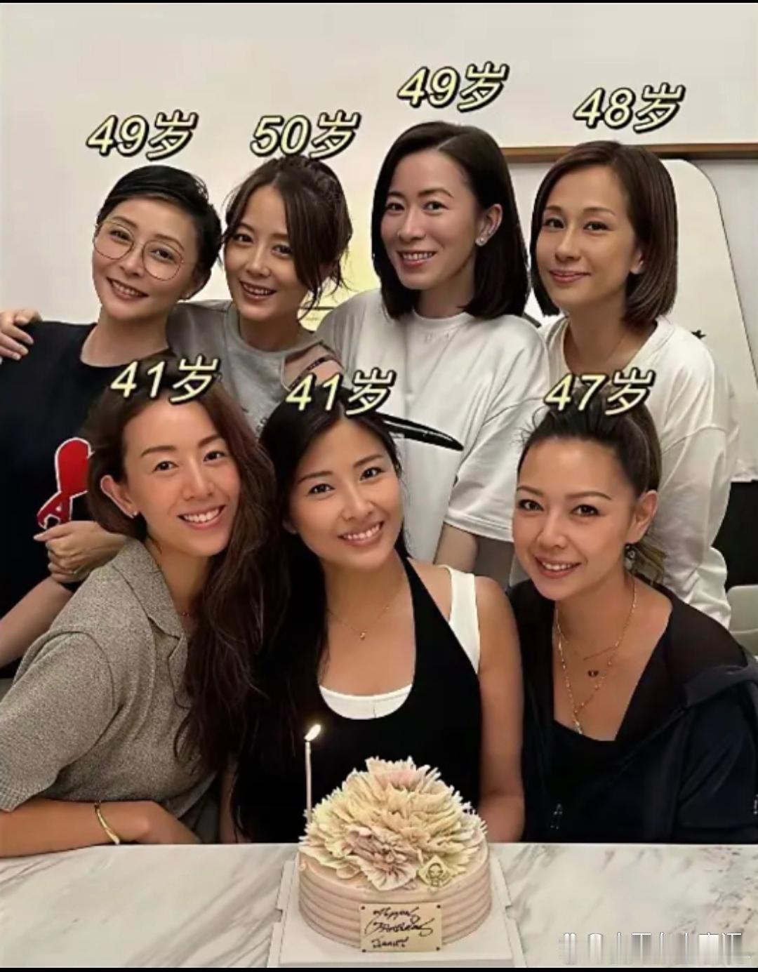 有证据表明，香港的女性不喜欢使用美颜功能哦！ ​​​