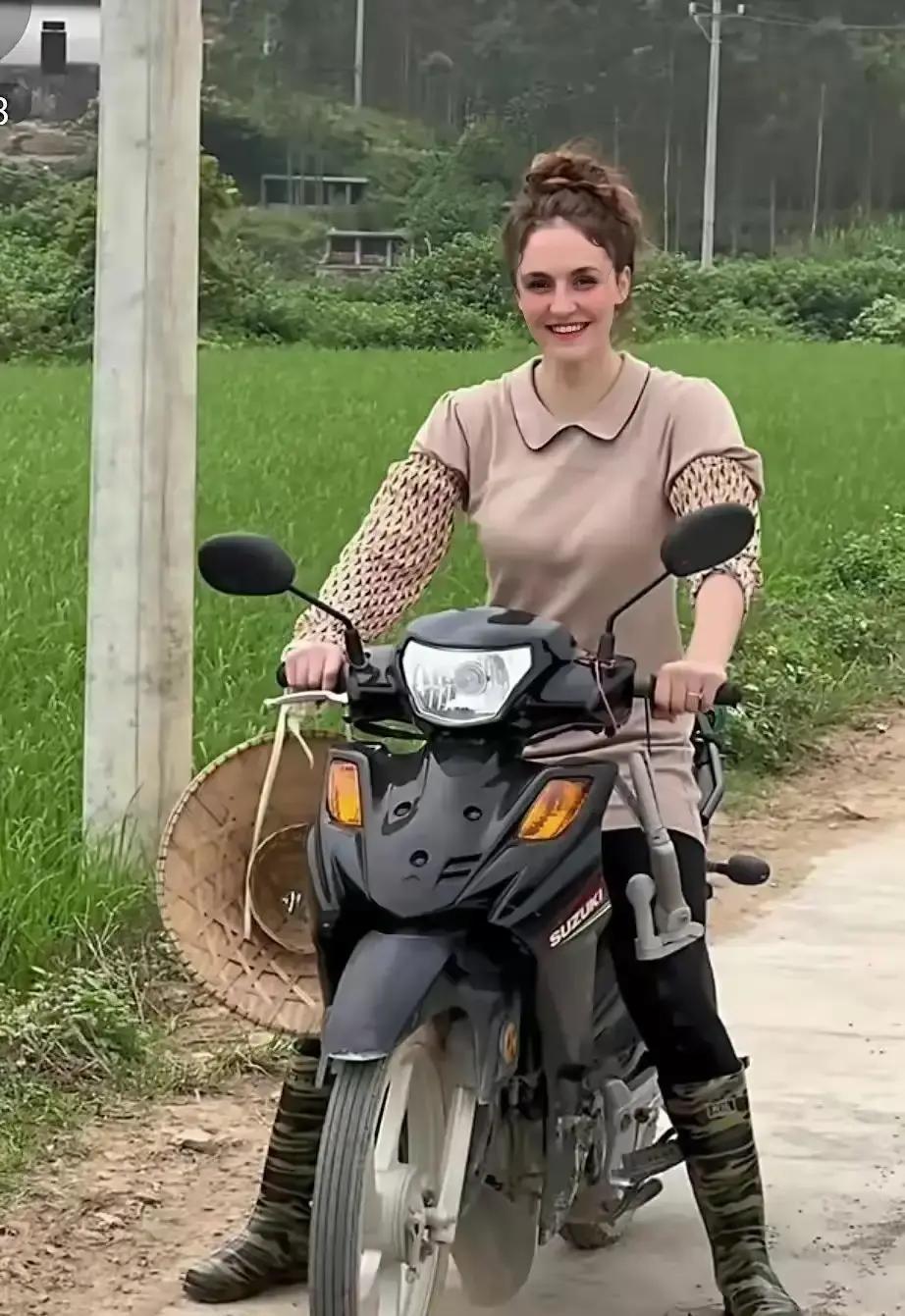 2018年，21岁意大利富家女，瞒着父母与27岁广西农村男子相恋生子，婚后竟迷上