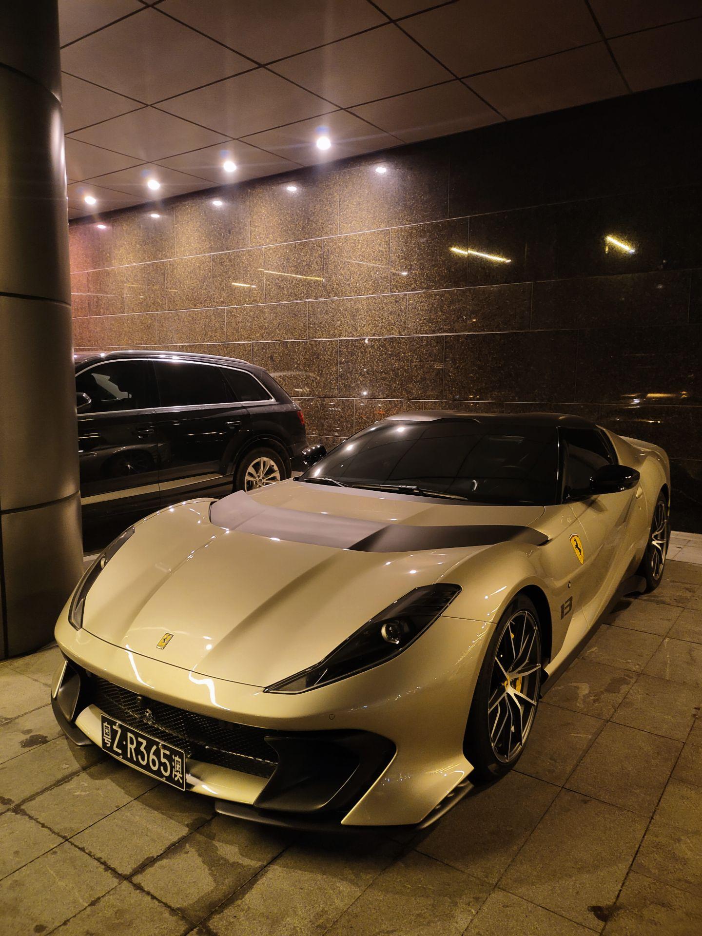 深夜惊喜！！！济南首台法拉利812CA终于见面，真的太震撼了