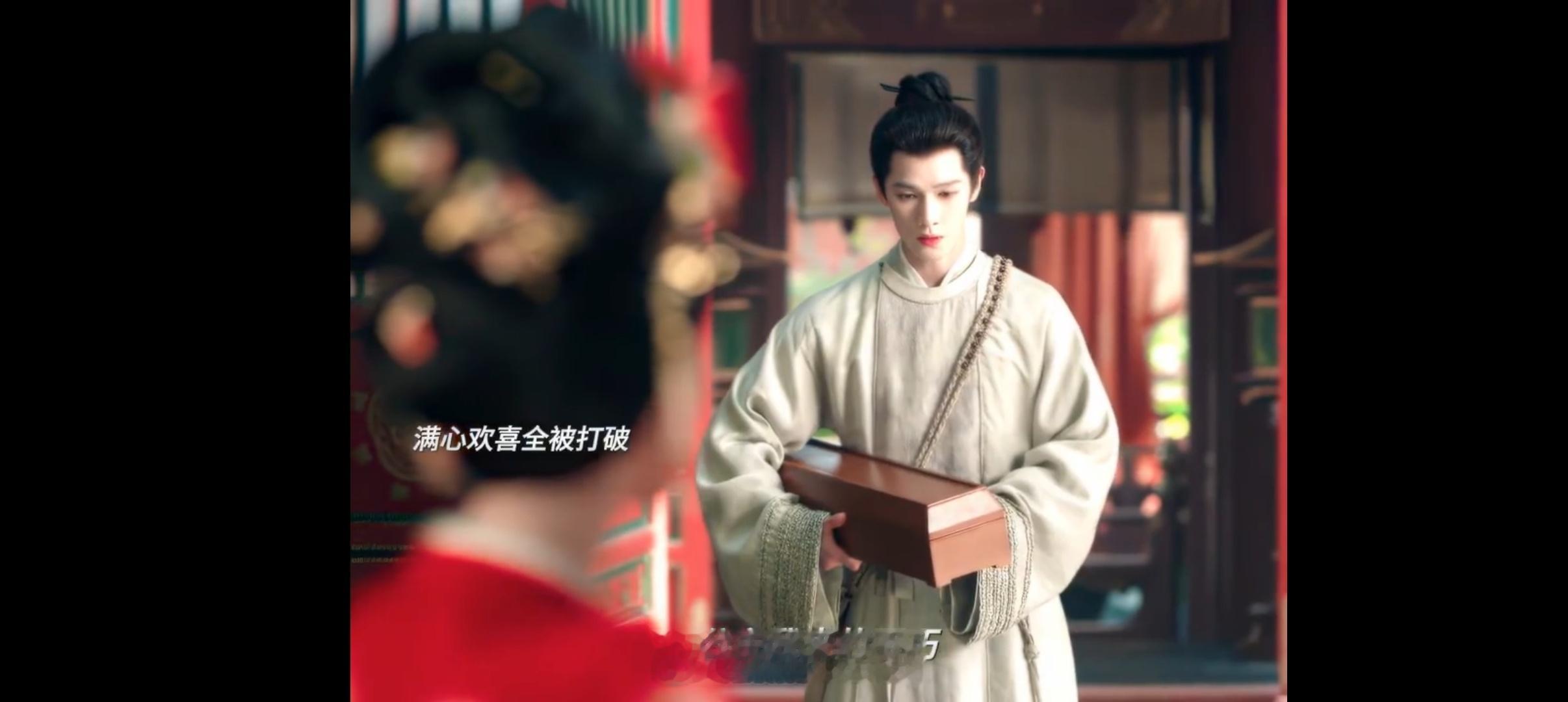 暮晚摇言尚一个太高傲一个要自尊言尚先利用也先动心 言尚一开始带着目的接近暮晚摇，