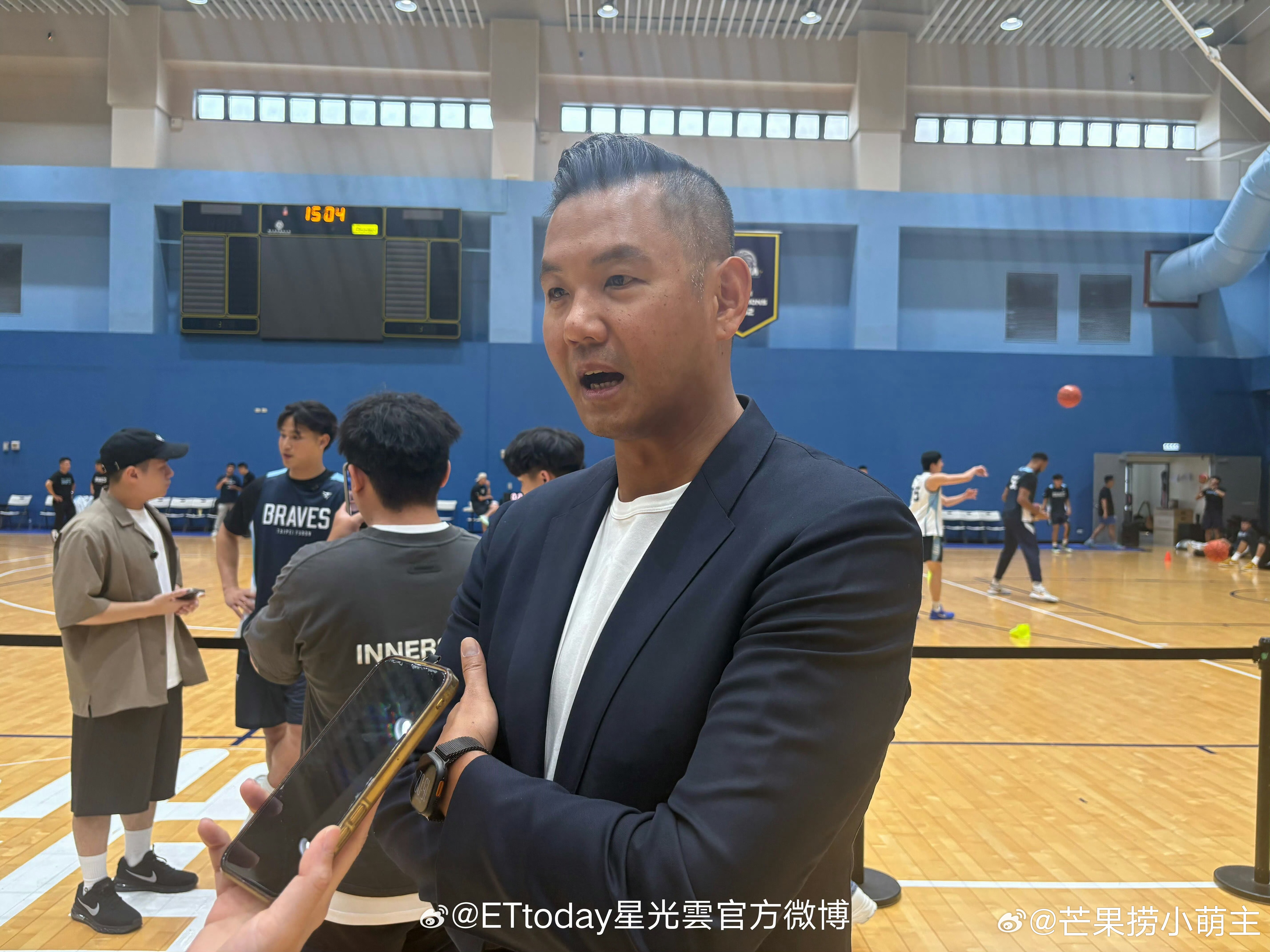陈建州手术后复工陈建州称生完病什么都不怕了 陈建州手术后复工，笑称：“手术完，整