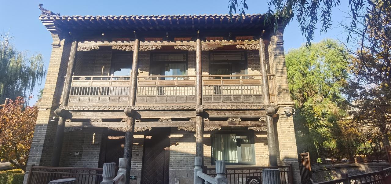 山西的古宅被搬到了青岛