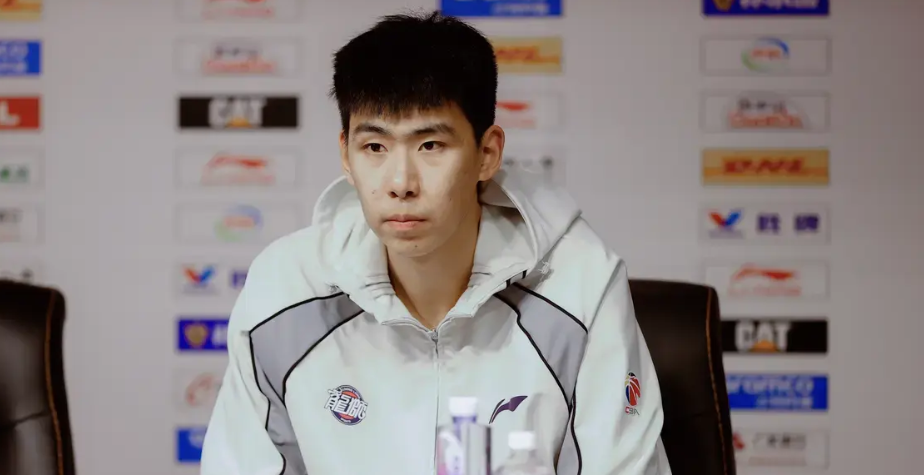 徐昕：我觉得个人表现还是基于团队，这并不是一个人的功劳