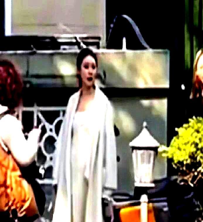 汪小菲不咆哮了。
奇怪，没人跟他对骂。
也没人给他灌输大道理。
那个女人，马筱梅