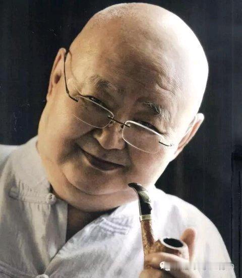 一个官当到副国级，临死前，气级，临死前，气都喘不匀了，把他女儿叫到床边，就交代了