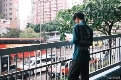 蒋峤西爆改黑月光 蒋峤西这次黑化后简直帅出新高度，那种落魄但不失帅气的样子，真的