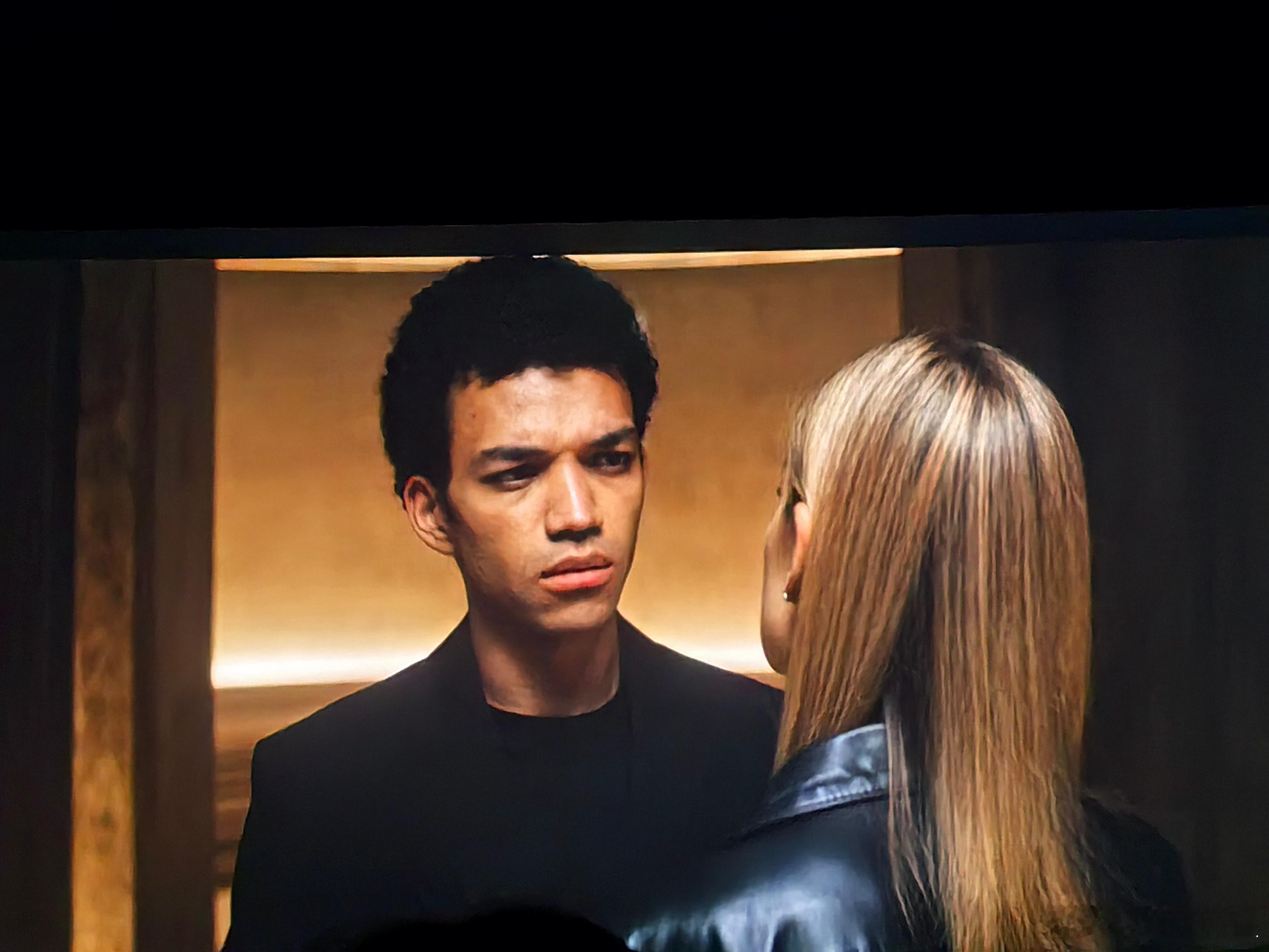 昨天去电影院了看了惊天魔盗团3很一般，前半小时还有点无聊差点睡着了好几处好几个人