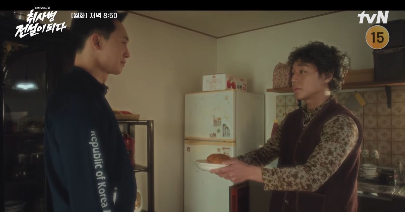 朴志训 📺 成为传说的炊事兵 上兵金冠哲演员接受采访《菜鸟伙房兵》 昏奶后记?