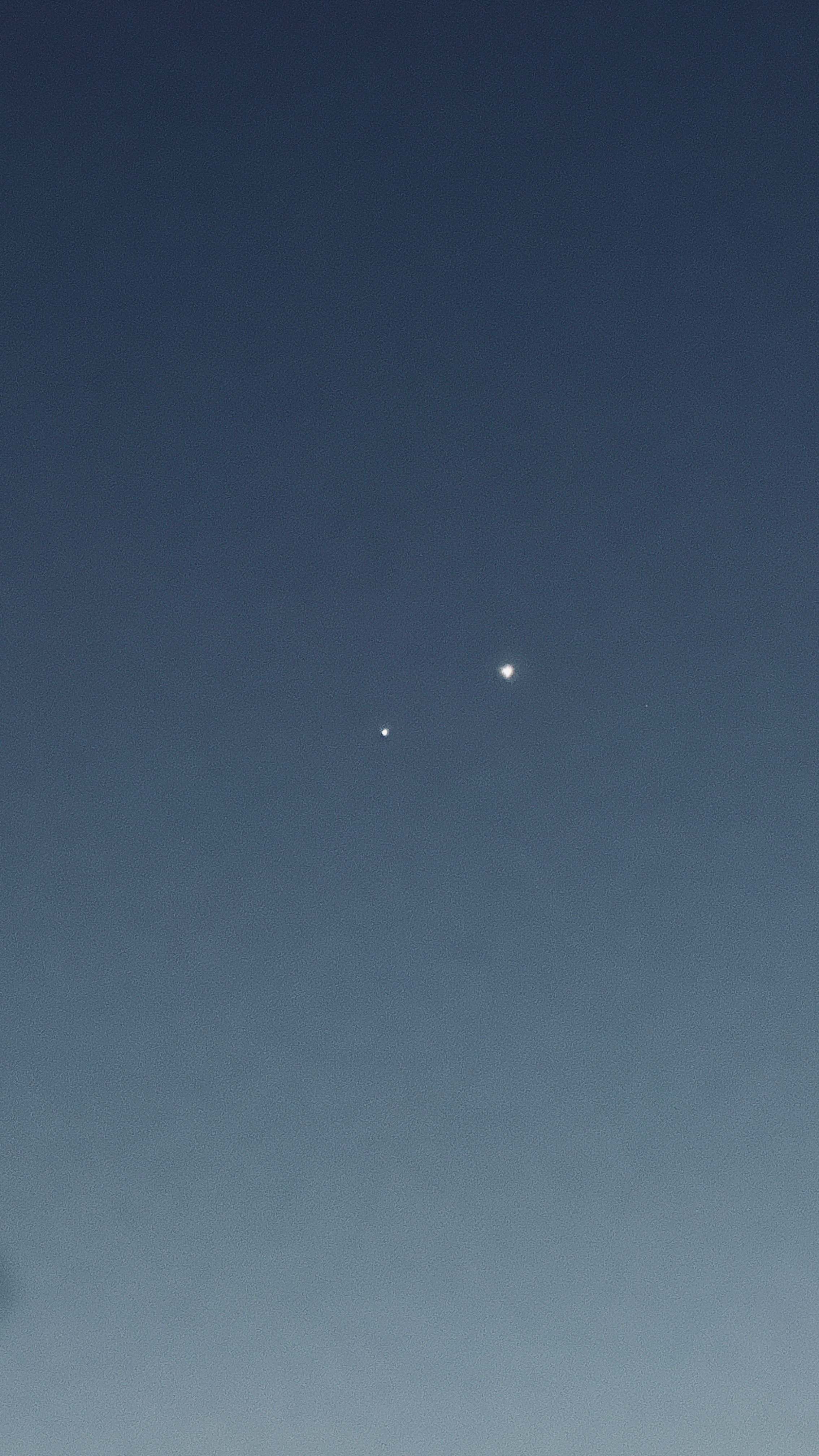 木星和金星同框，难得一见 