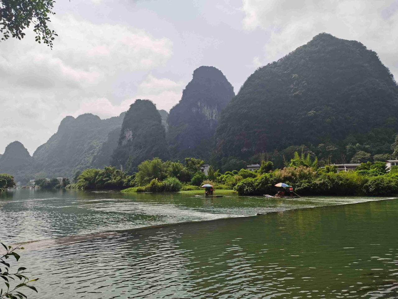 我的今日状态：💪🏻充满干劲
我这里的天气：☁️阴天