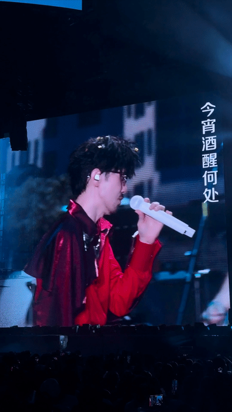 周传雄上海站嘉宾是女儿 周传雄「念念不忘·再遇见」上海站，10月3日的惊喜到达～