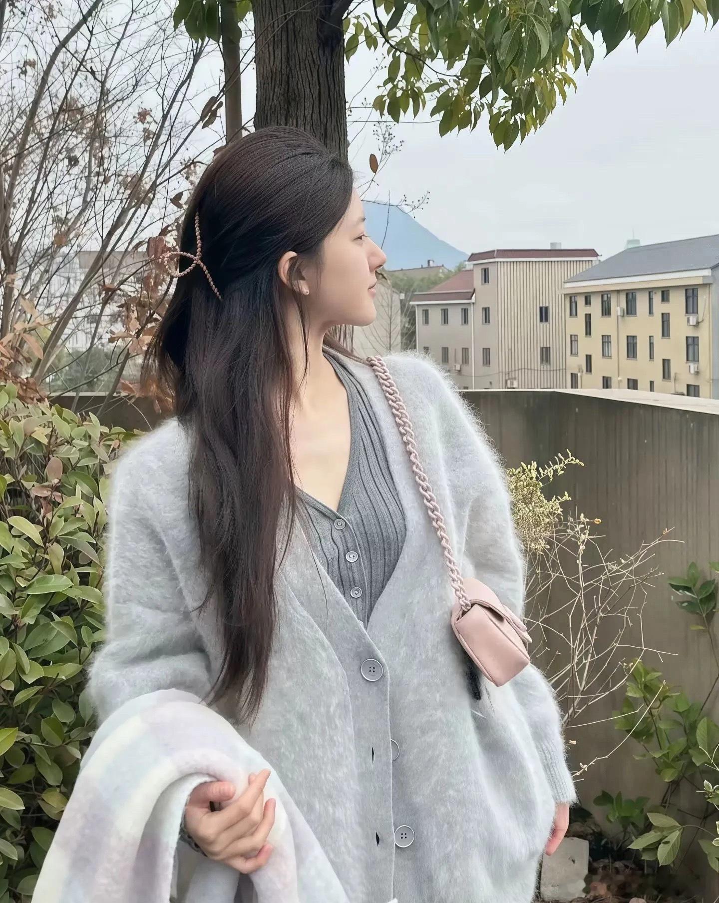 赵露思[超话]  zls赵露思nobaton品牌全球代言人zls赵露思好运 会降