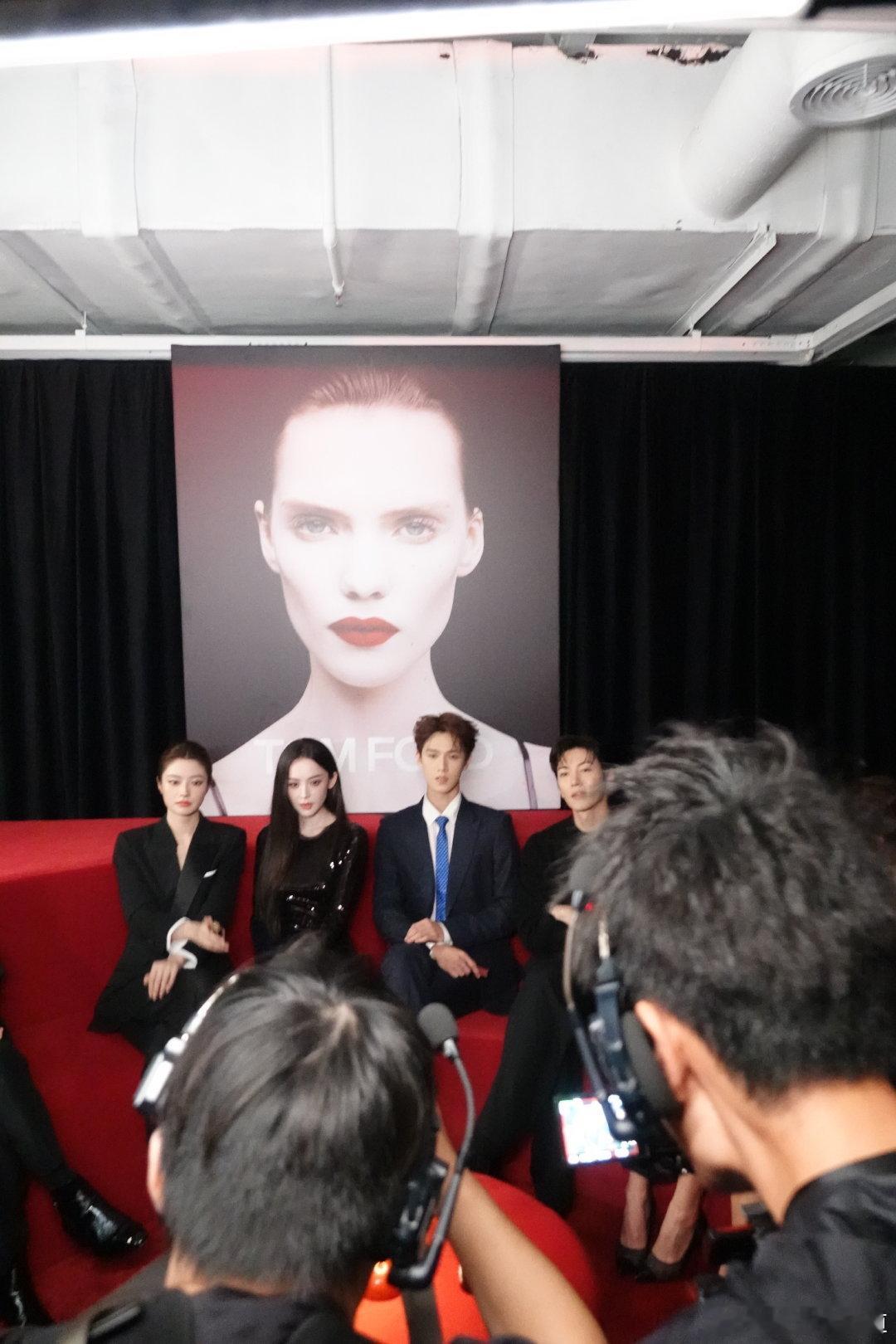 TF绝色之夜全员美貌上桌 、、、这场颜值局也太顶了，随手一截都好看！ ​（​​​
