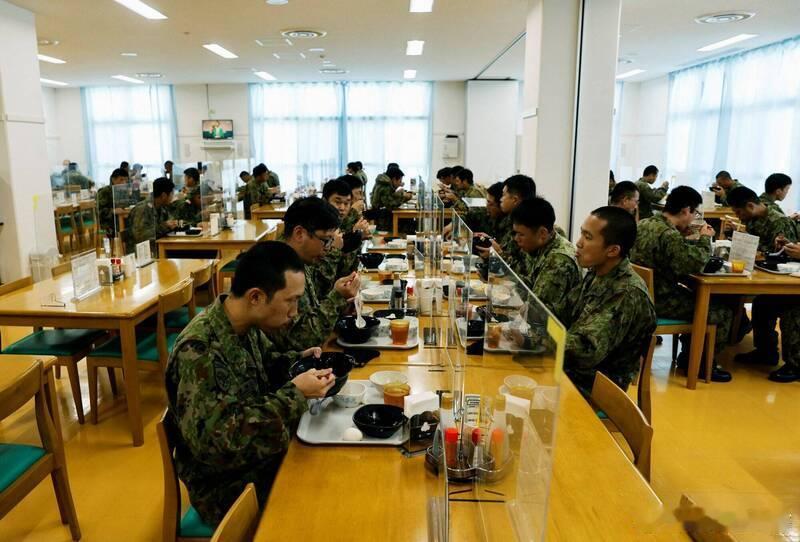 日本自卫队士官闯入女队员宿舍盗窃衣物，被捕后称“为满足性欲”海外新鲜事日本 日本