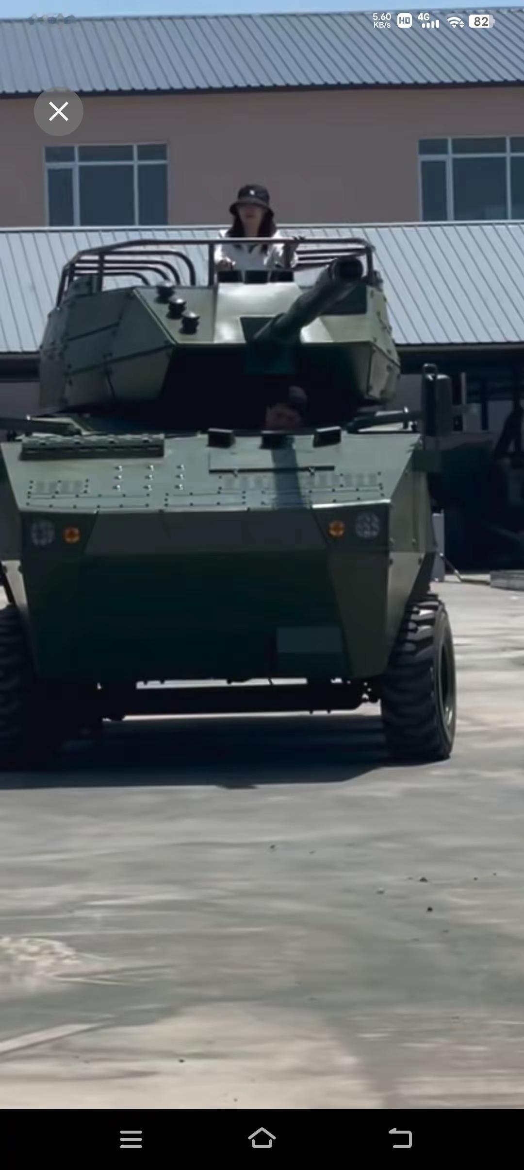 看看训练场的新兵蛋子