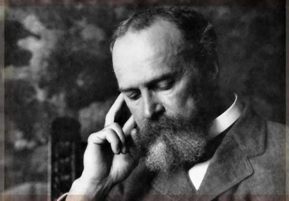 为什么大人物胡扯千句、万句，十年八年，大家都选择“原谅”他，看他优点，择其对处而