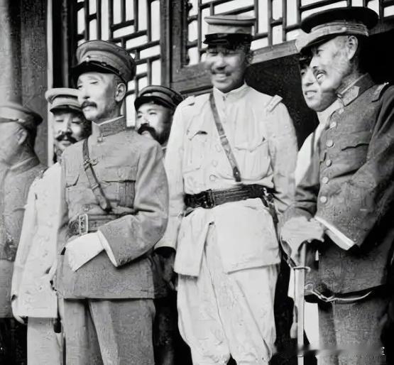 北洋军阀里，真正能打仗的，也就吴佩孚、冯玉祥、孙传芳三人。

一个军队能不能打，