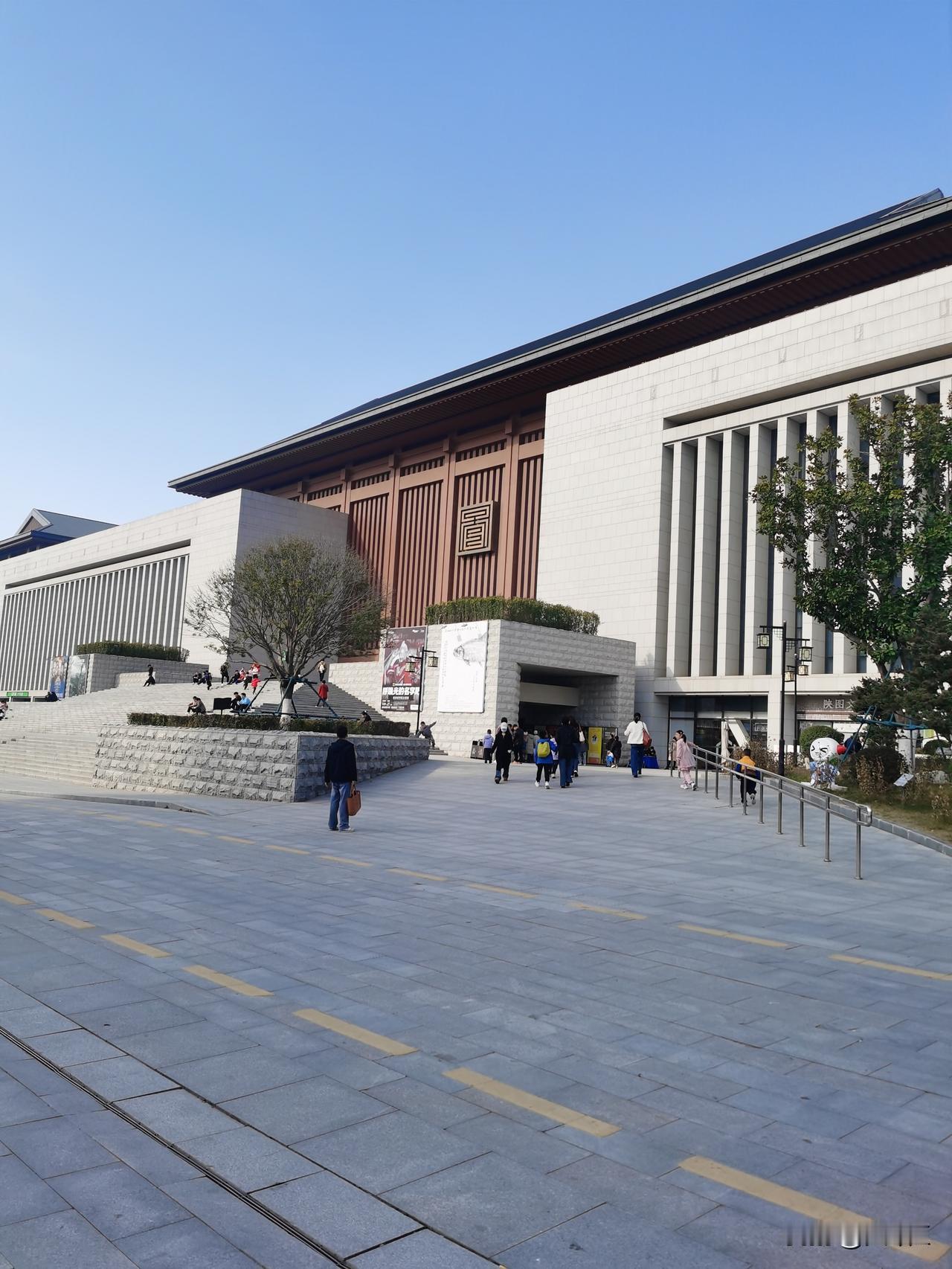 今年的班倒是上得挺好的，
工作虽然没挣着钱，
倒也没白干，起码累着了。
忙忙碌碌